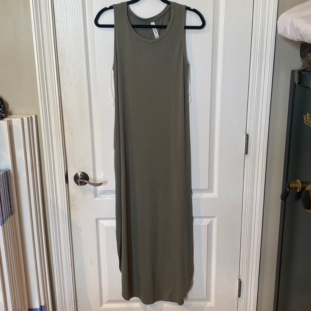 Zenana outfitters Sz S Crewneck short sleeve green maxi dress NWOT